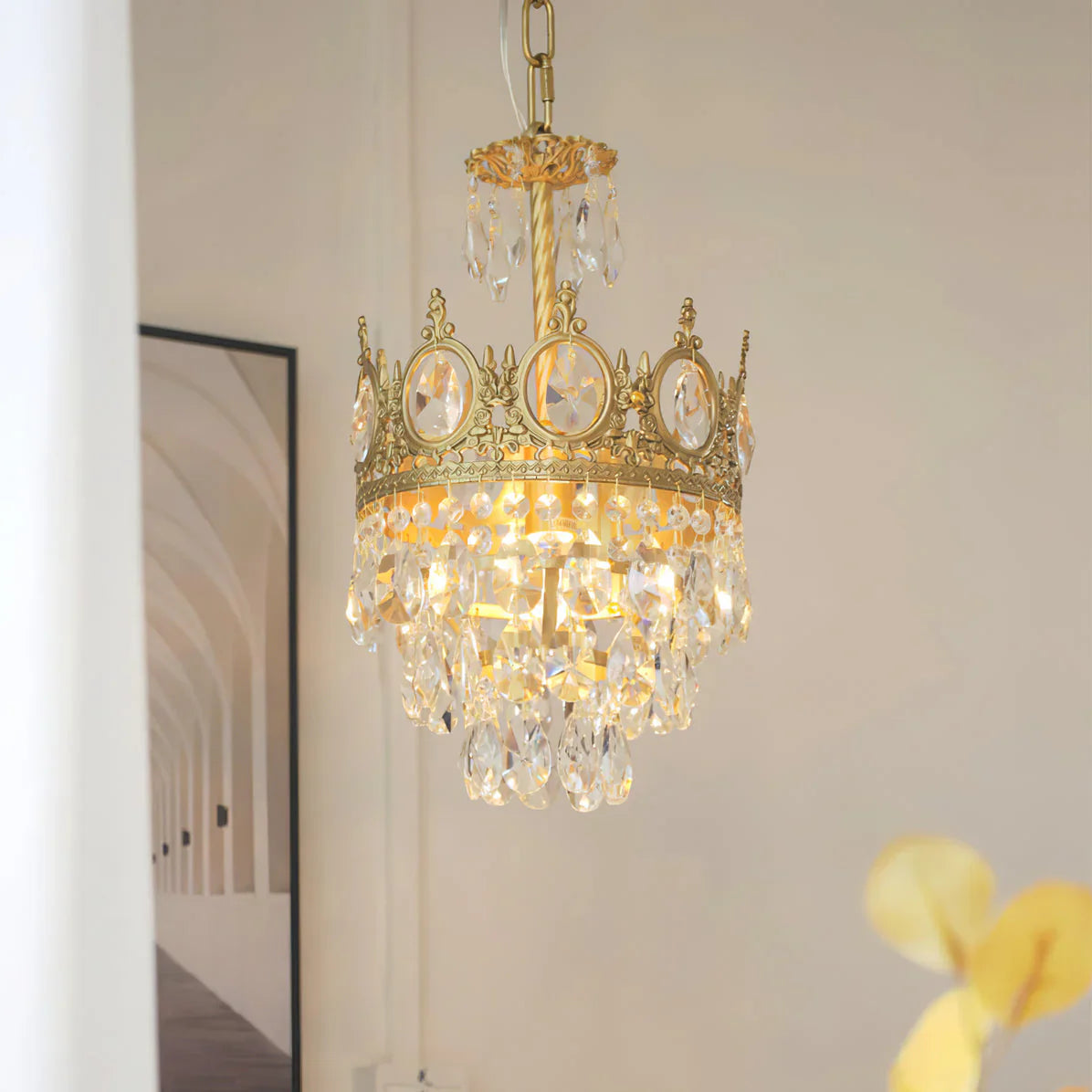 Vintage Crystal Chandelier - NexioPick