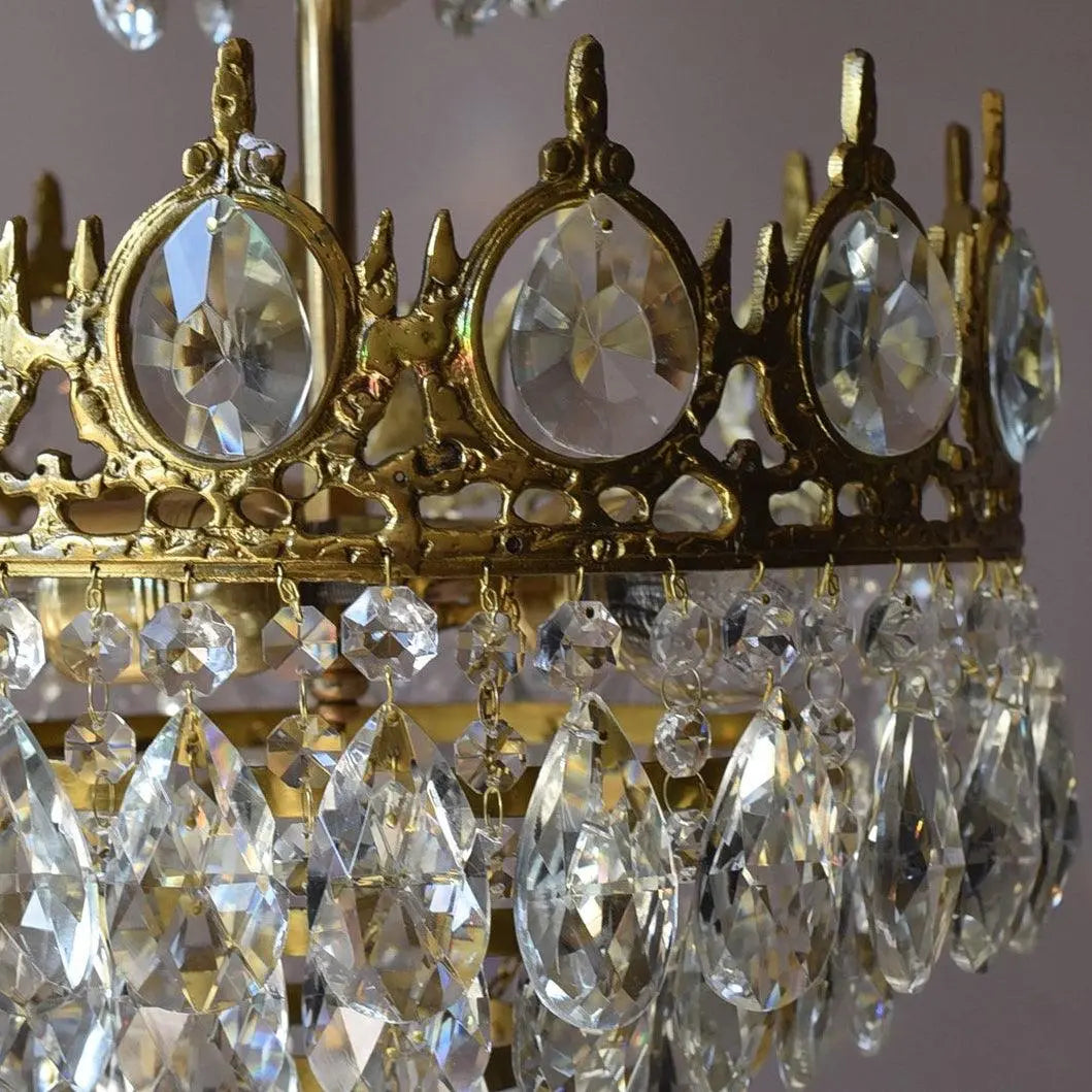 Vintage Crystal Chandelier - NexioPick