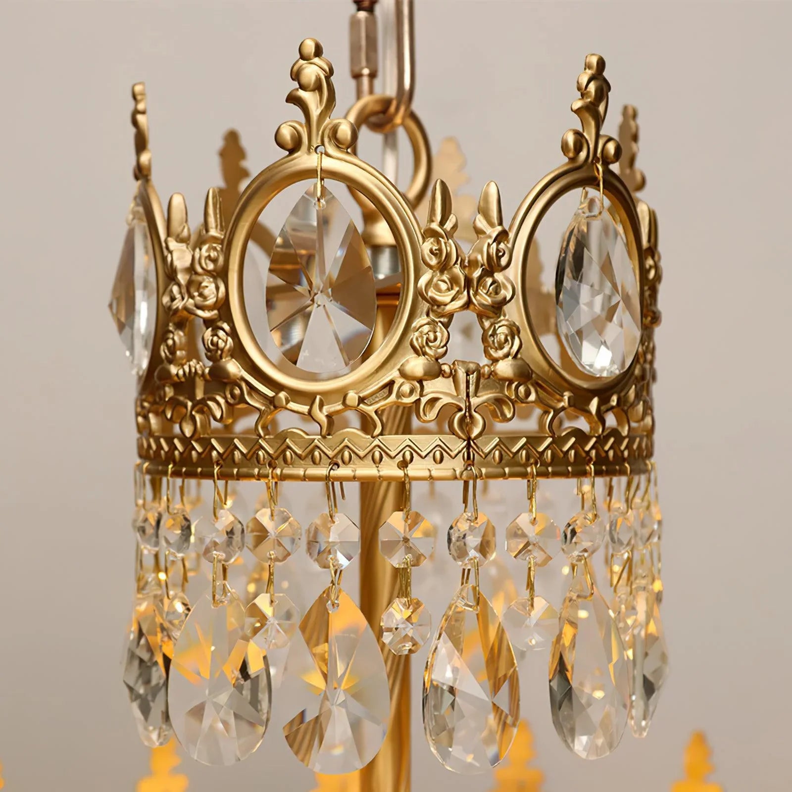 Vintage Crystal Chandelier - NexioPick