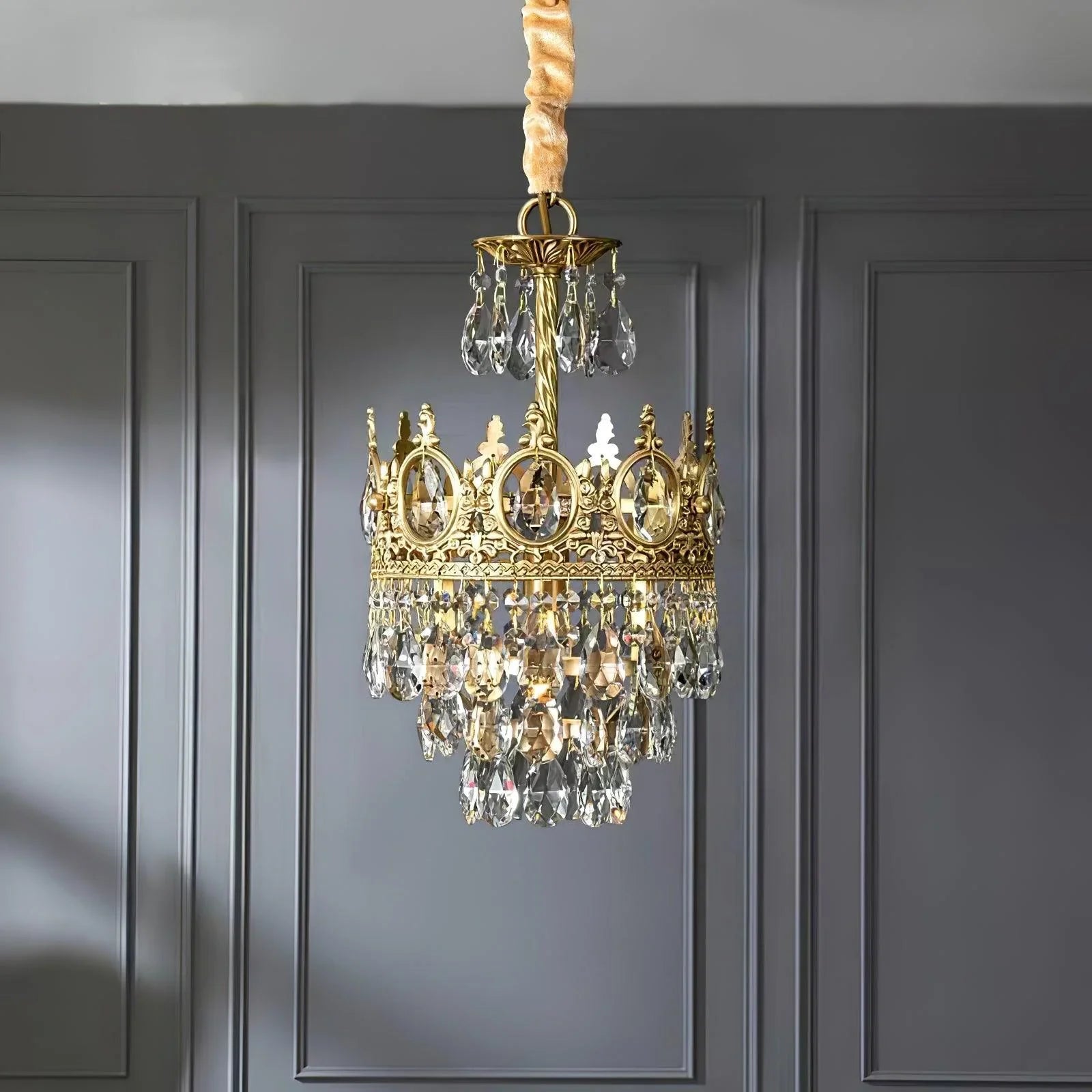 Vintage Crystal Chandelier - NexioPick