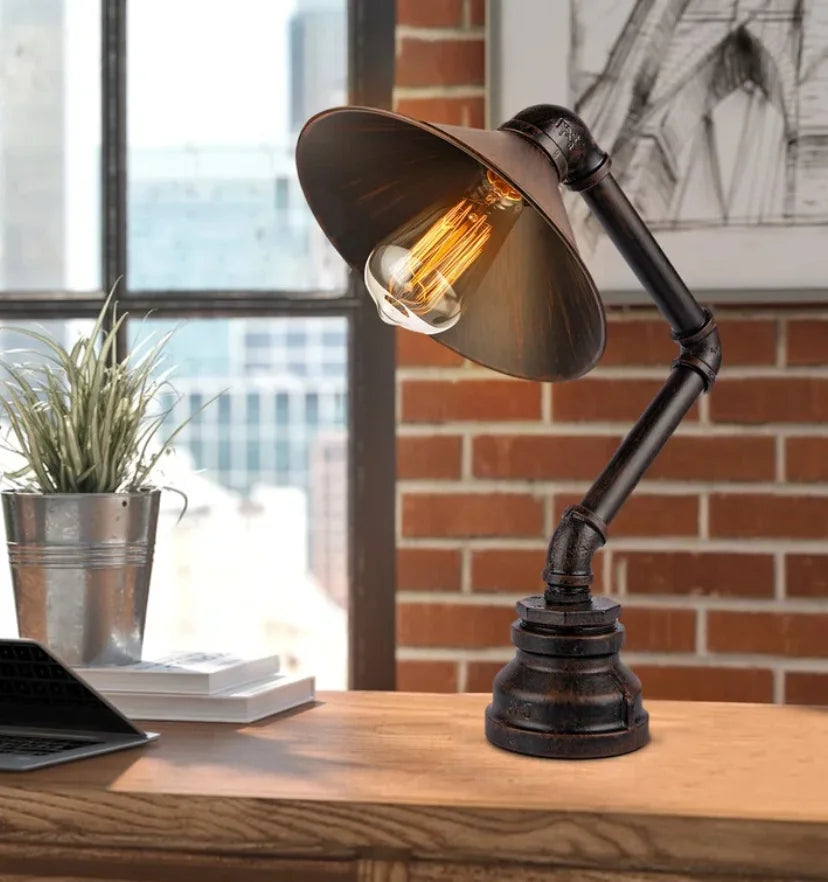 Pipe Table Lamp - NexioPick