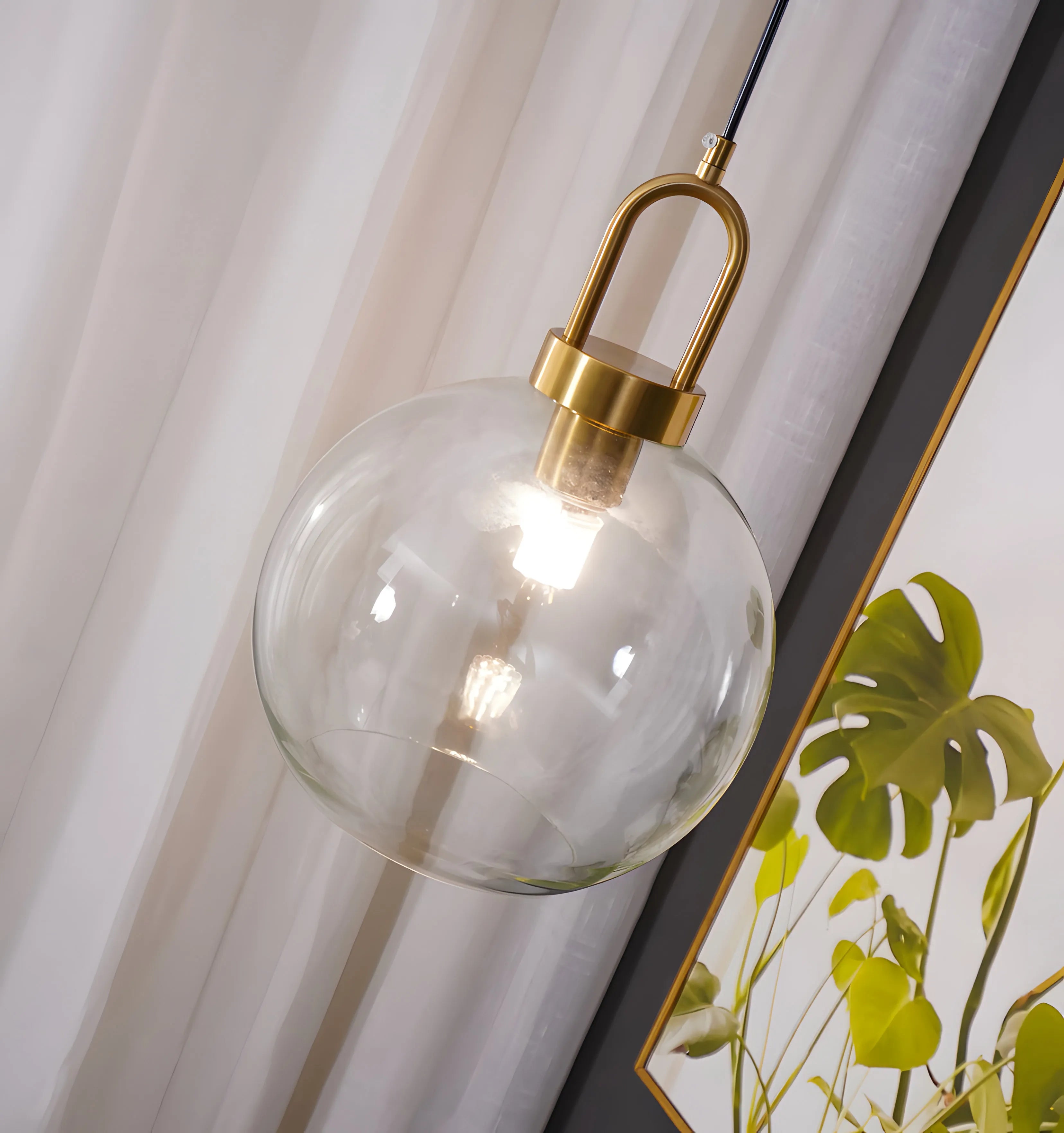 Pendulum Glass Pendant Lamp - NexioPick