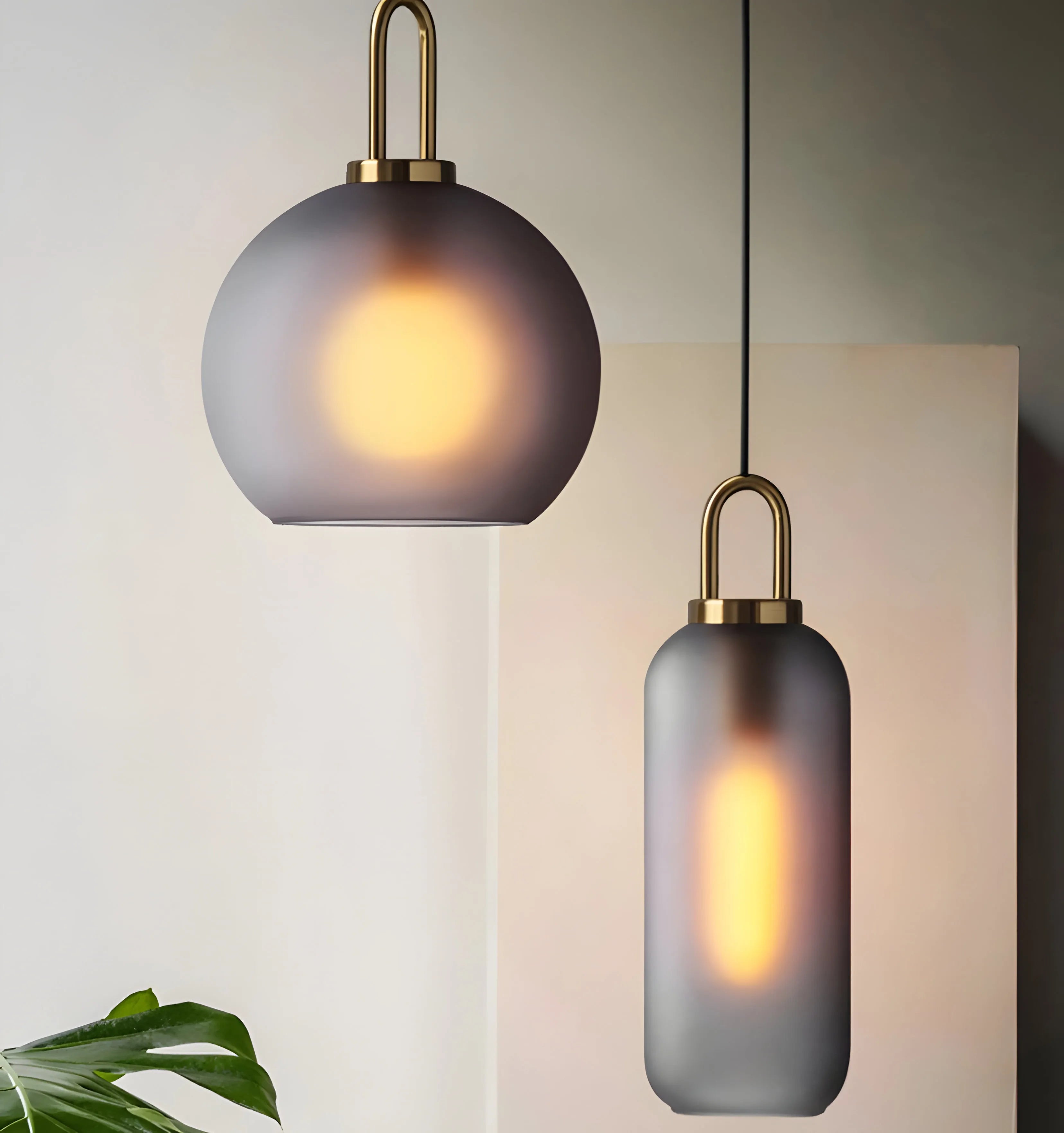 Pendulum Glass Pendant Lamp - NexioPick